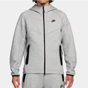 $145 Nike Sportswear Tech Fleece Full-Zip Hoodie Heather Grey